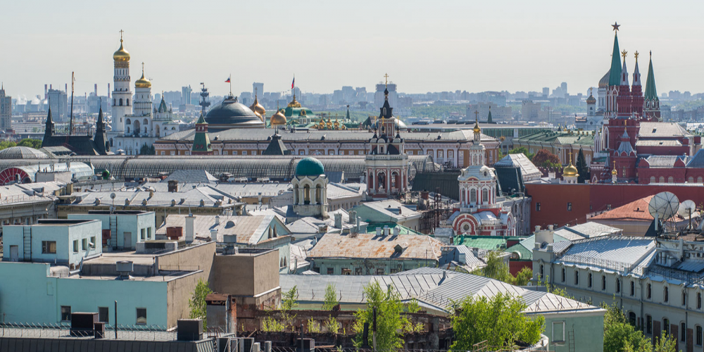 Сенатор Святенко: Мемориальные доски в честь Героев Советского Союза помогают сохранять историю страны